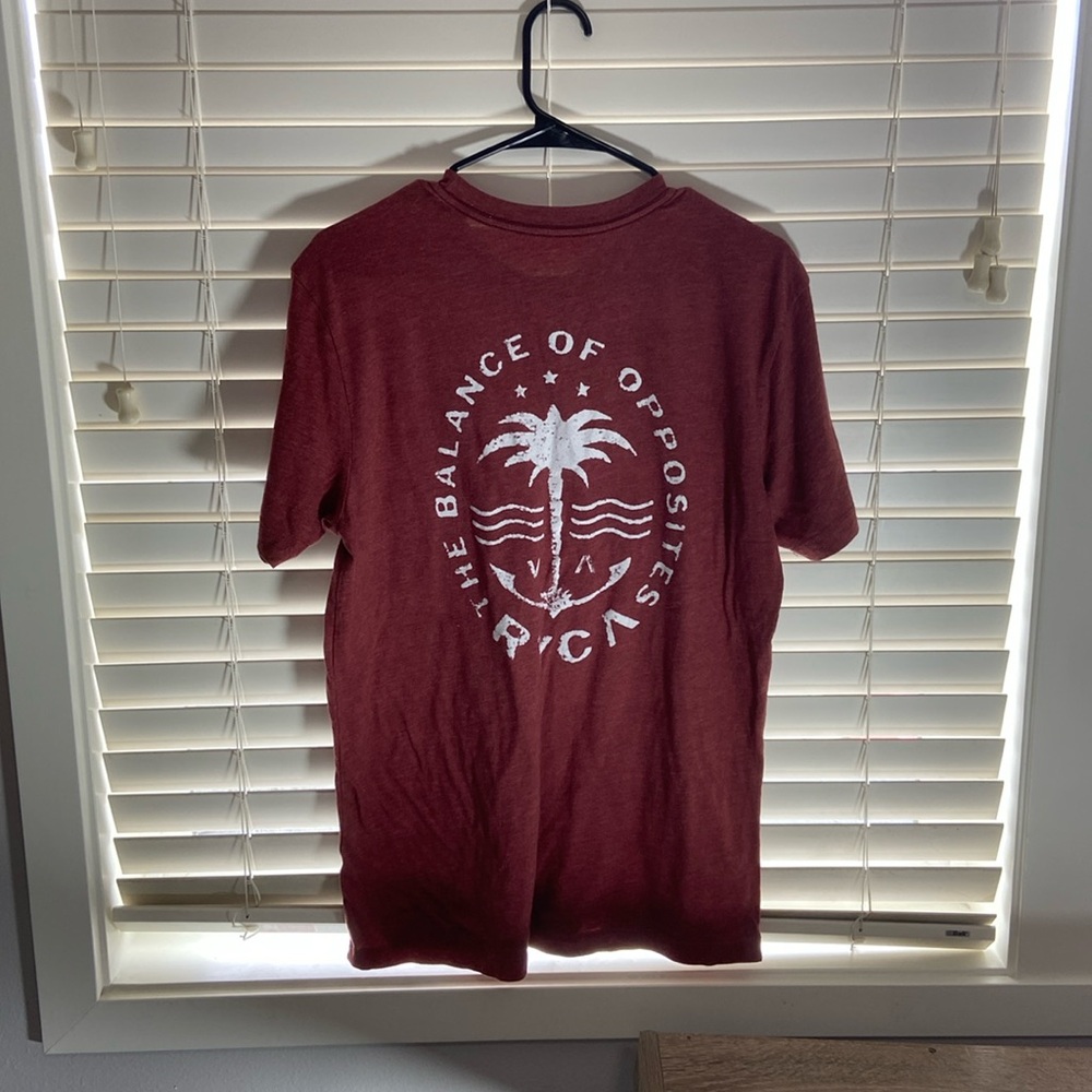 Men’s Medium RVCA shirt